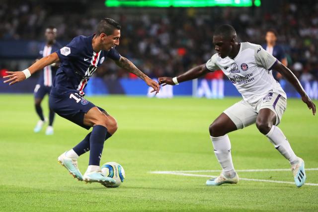 亚冠-C罗梅开二度轰913球 利雅得胜利3-1胜