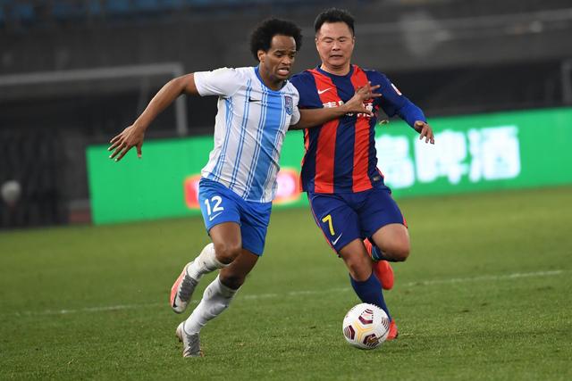 文班28+13+7+5马刺终结雷霆6连胜 篮网擒老鹰